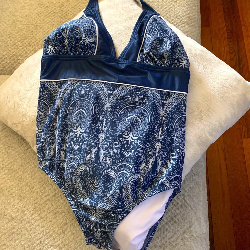 Venue One Piece Bathingsuit Size 8